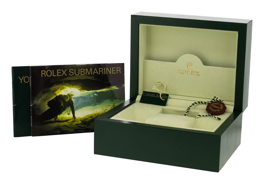 Rolex Submariner 16610 LV Flat Four Image 4